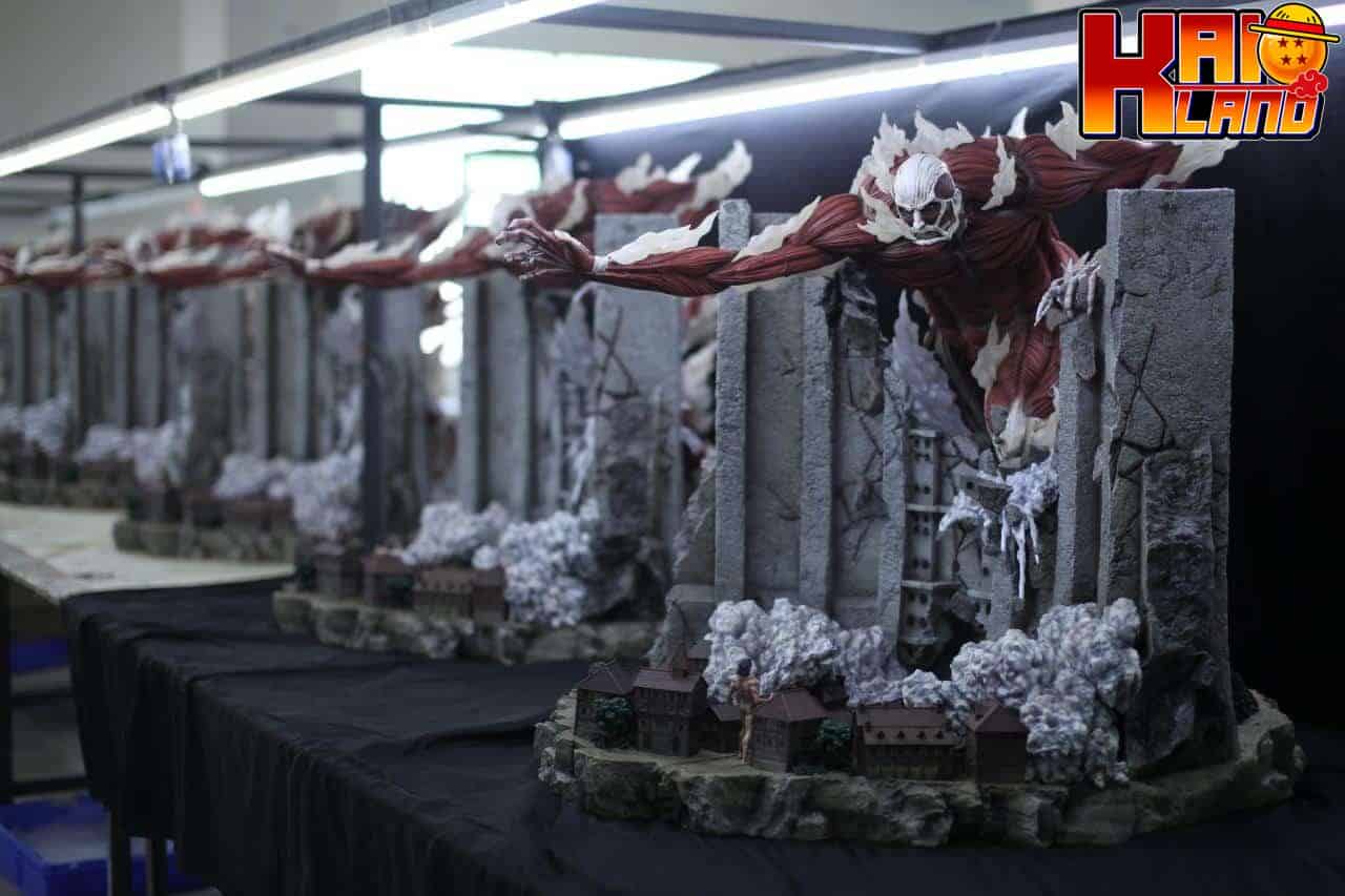 Attack on Titan Chikara studio Colossal Titan Resin Statue