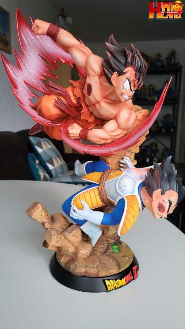 DB Studio Goku vs Vegeta 1