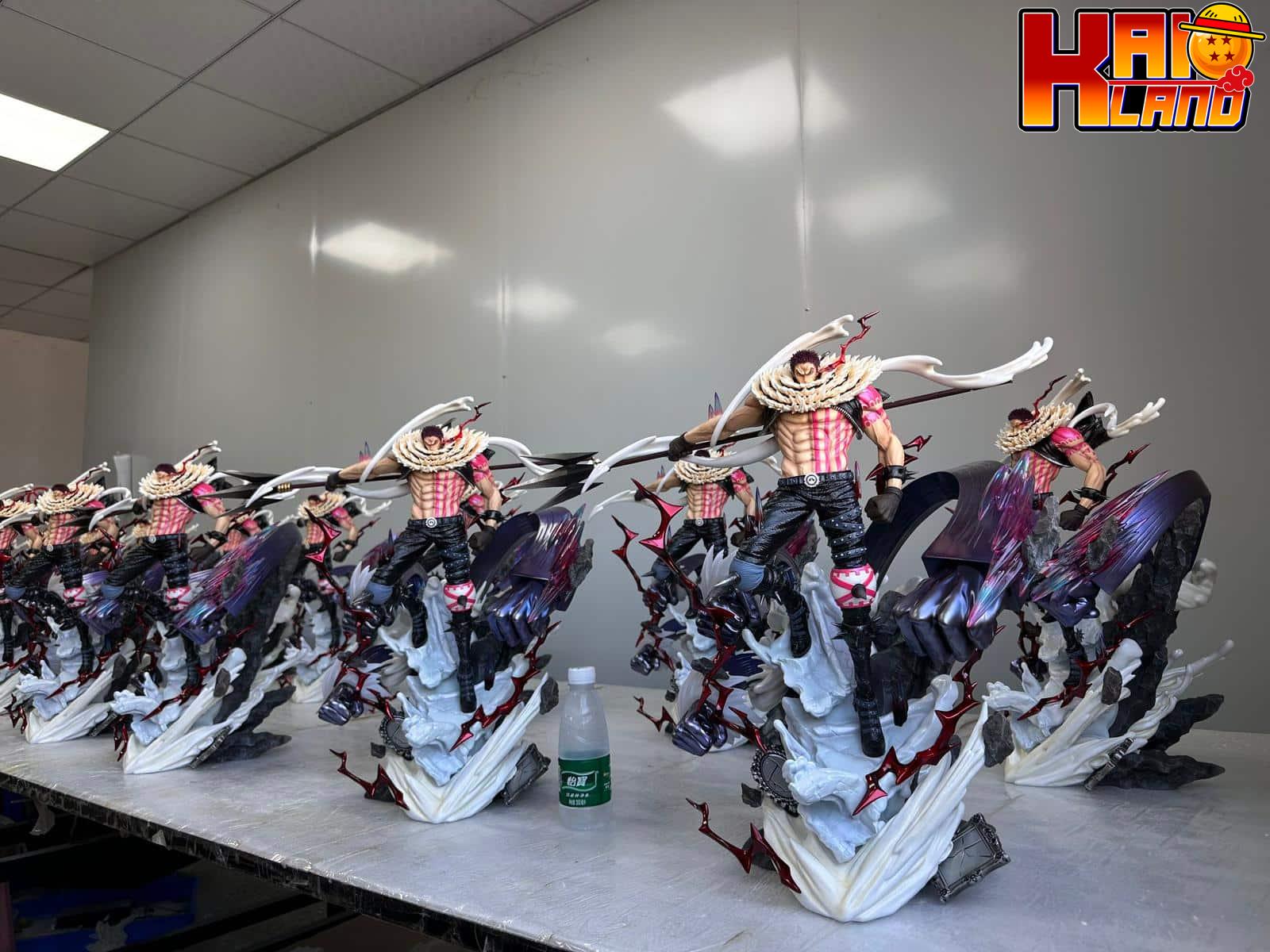 One Piece Water Bear Studio Charlotte Katakuri Resin Statue