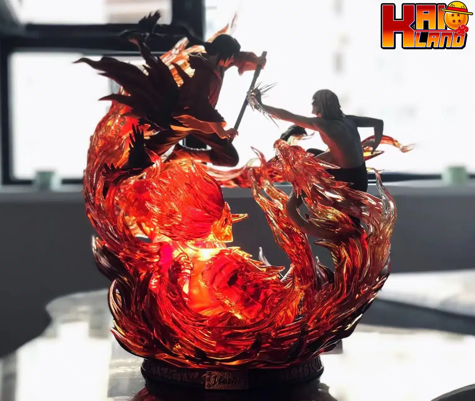 Naruto UTS Studio Uchiha Itachi Vs Yakushi Kabuto Resin Statue