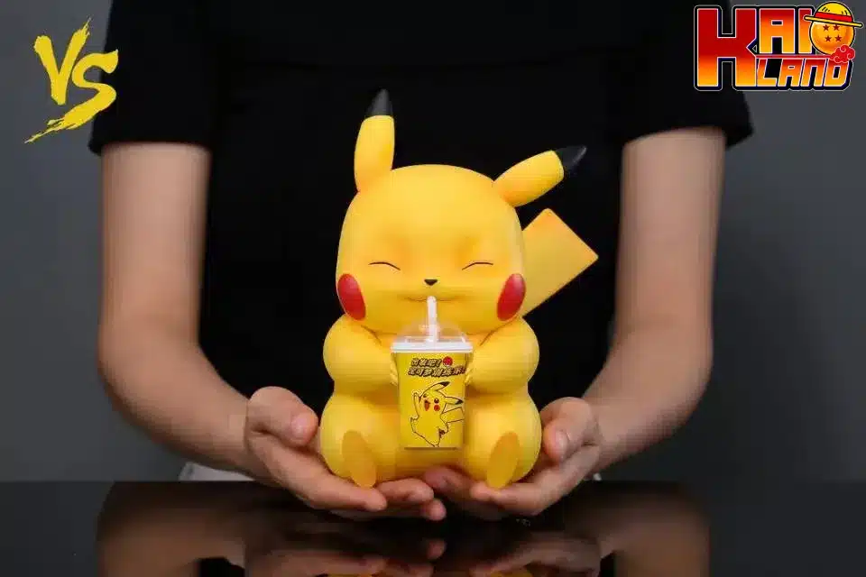 Pokemon VS Studio Pikachu Resin Statue