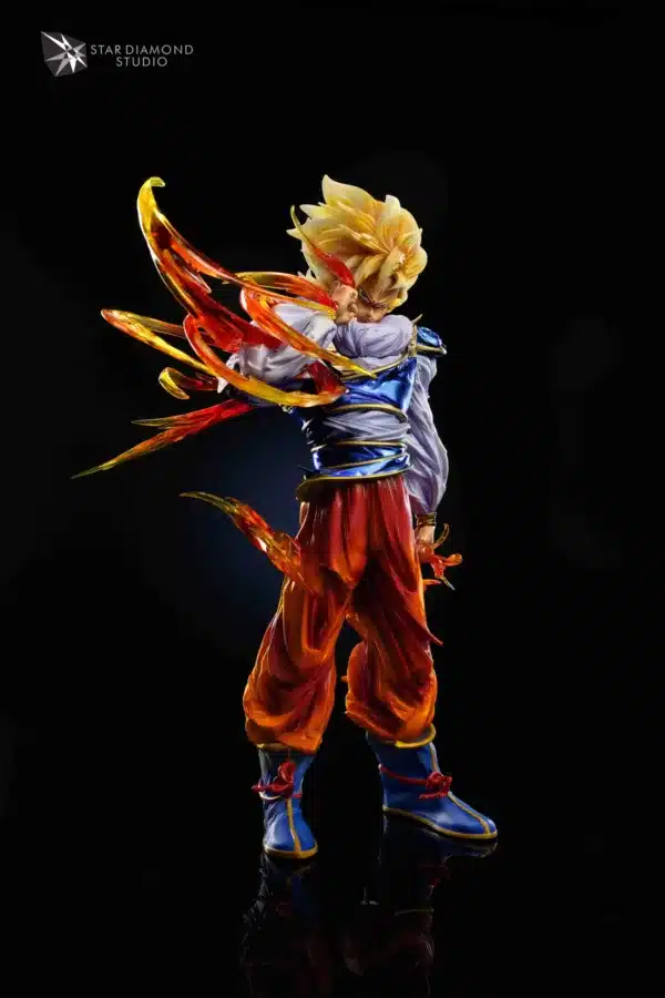 Dragon Ball Star Diamond Studio Goku Yardrat Resin Statue 2