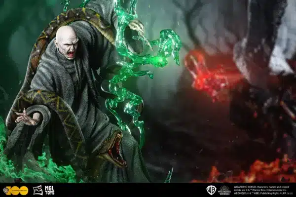 Harry Potter MGL TOYS Studio Harry Potter VS Lord Voldemort Licensed Resin Statue 7