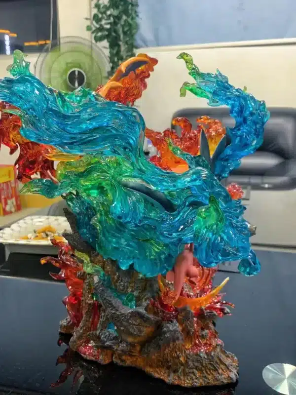 Pokemon Gene Studio Charizard Battle Resin Statue 3