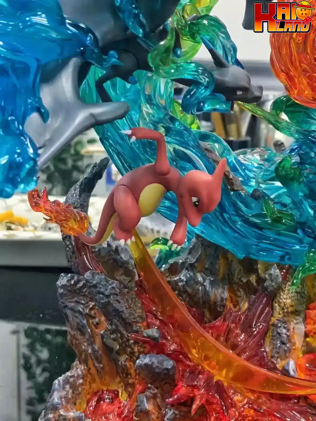 Pokémon Gene Studio リザードンバトル 樹脂製スタチュー - Kaioland