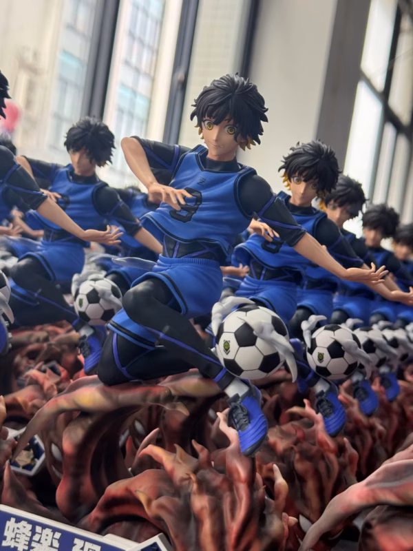 Blue Lock Hikari Studio Meguru Bachira Resin Statue