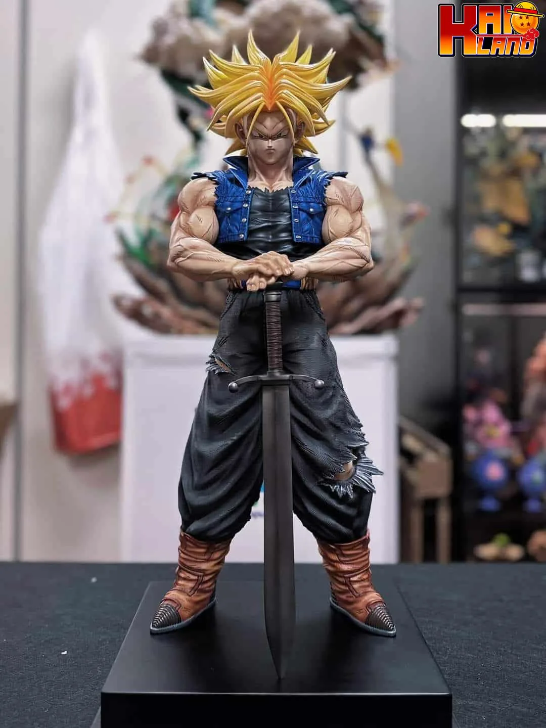 Dragon Ball 2% Studio Trunks Resin Statue