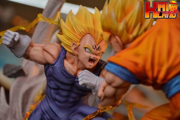 Dragon Ball WL Studio Son Goku vs Majin Vegeta Resin Statue 4