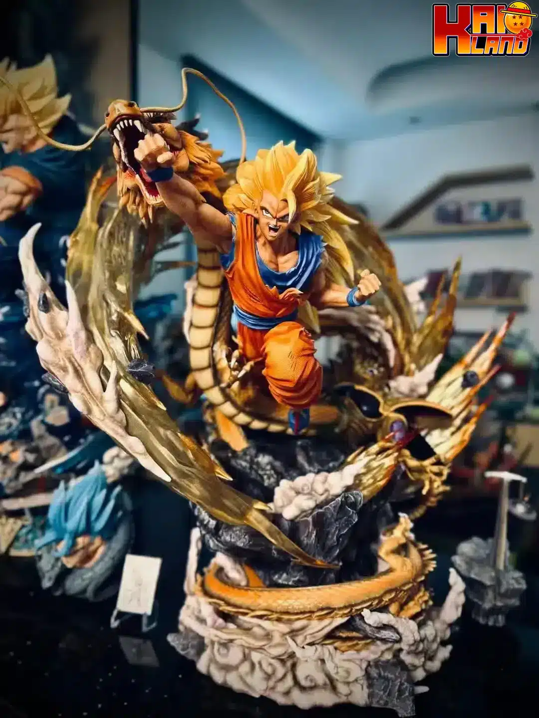 Dragon Ball DIM Studio Dragon Fist Goku Resin Statue