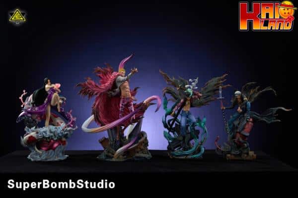 One Piece Super Bomb Studio Donquixote Doflamingo Resin Statue 10