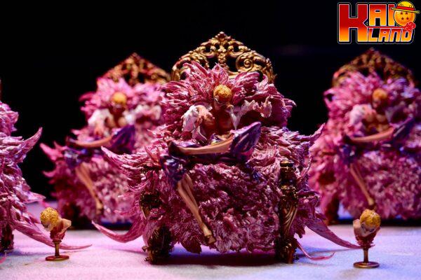One Piece Iron Curtain Studio Donquixote Doflamingo Resin Statue 1