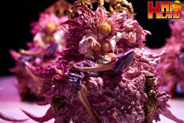 One Piece Iron Curtain Studio Donquixote Doflamingo Resin Statue 3