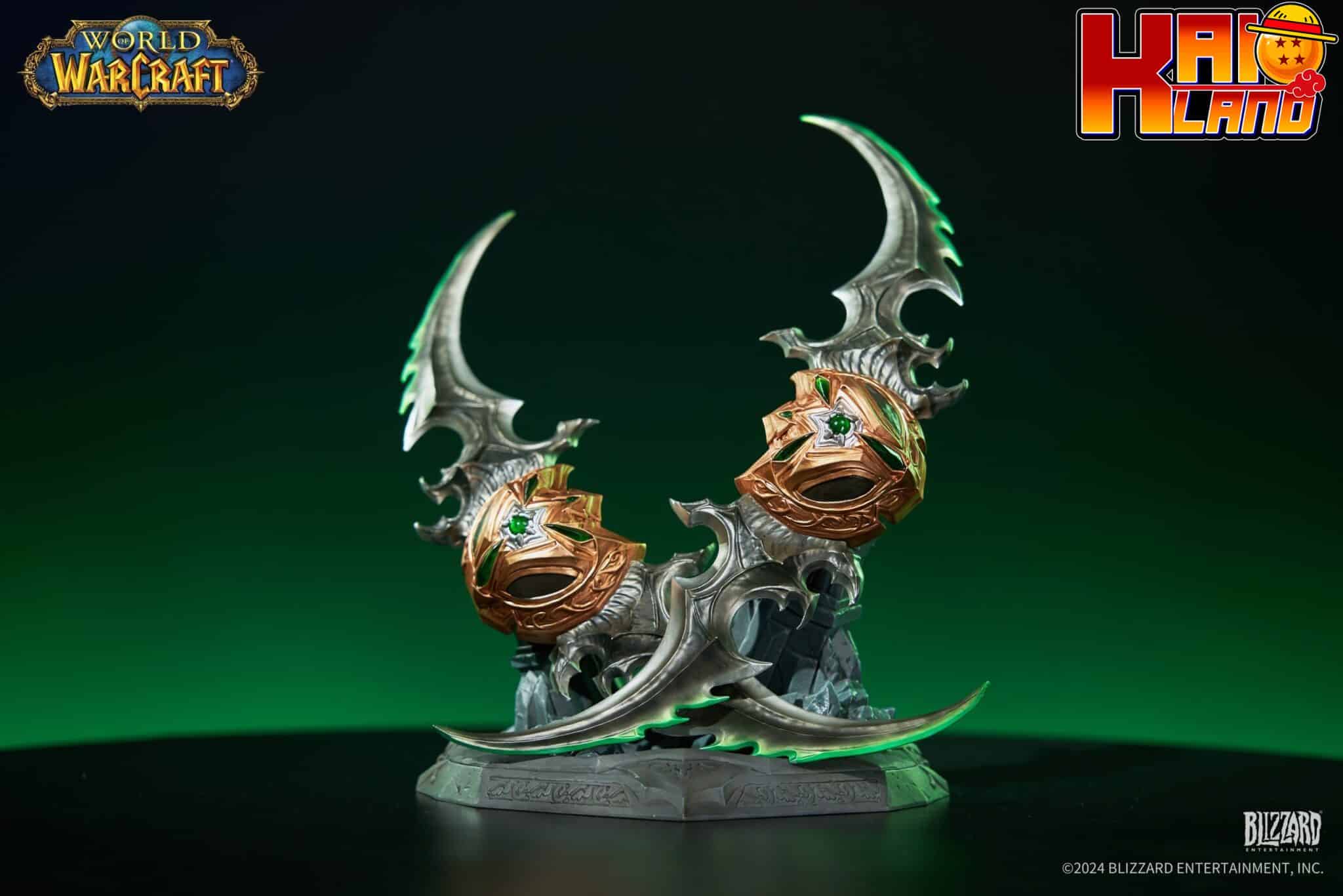 World of Warcraft Blizzard Entertainment Warglaive of Azzinoth Licensed Resin Statue