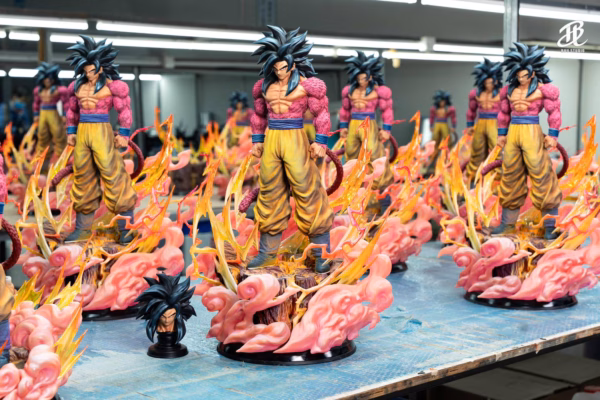Dragon Ball BUU Studio SSJ4 Goku Resin Statue 1 2