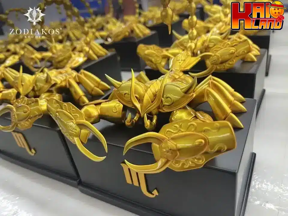 Saint Seiya Zodiakos Studio Scorpio Cloth Resin Statue