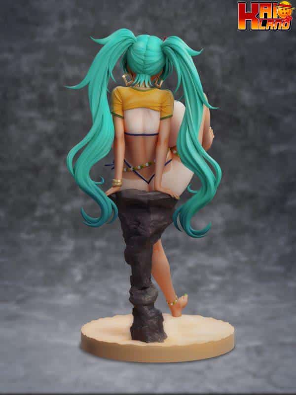 Vocaloid Thistles and Thorns Studio Hatsune Miku Resin Statue 7