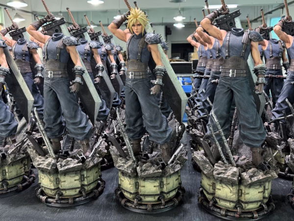 Final Fantasy Joy Station Cloud Resin Statue