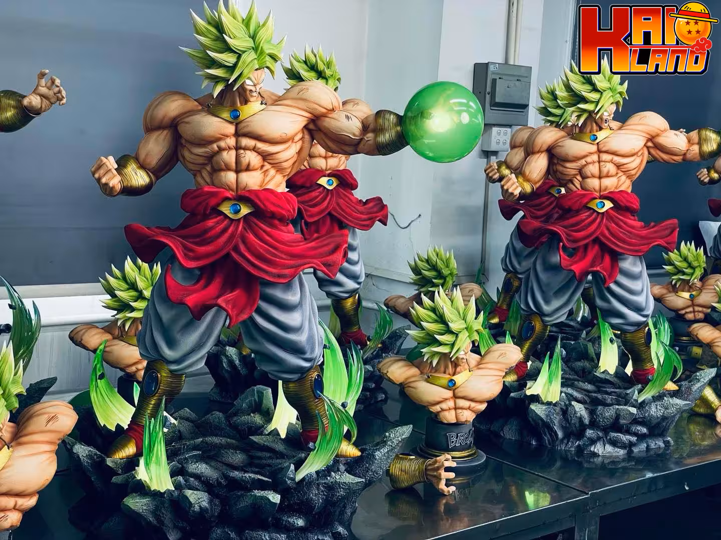 Dragon Ball Infinite Studio Broly Resin Statue