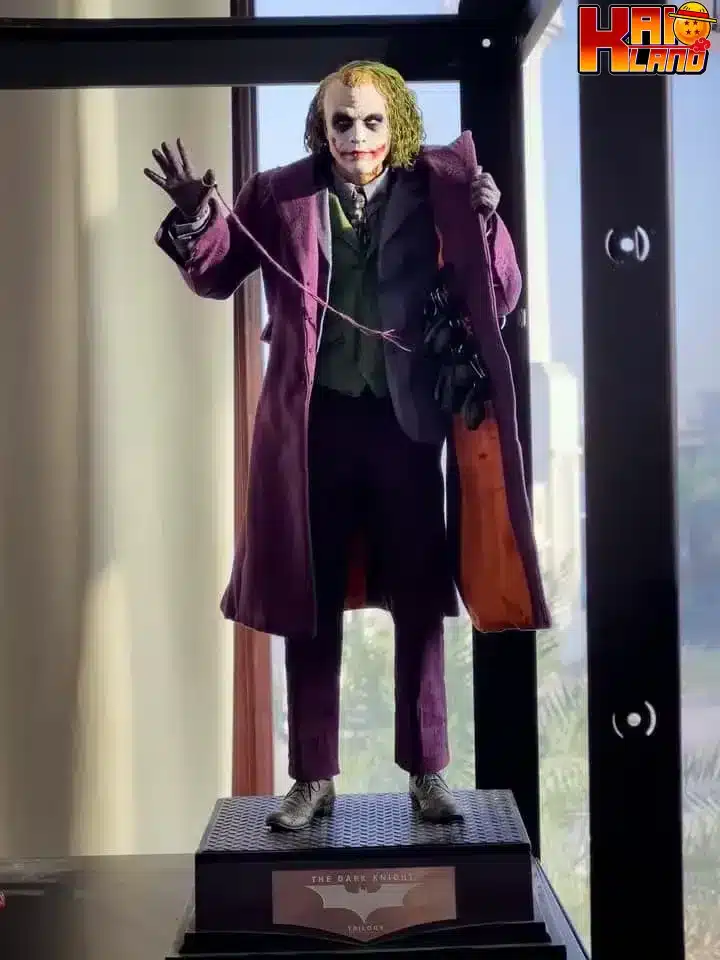 DC Queen Studio The Dark Knight Heath Ledger Joker Licensed Resin Statue