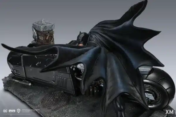 DC XM Studio Batman White Knight Batcycle Licensed Resin Statue 6