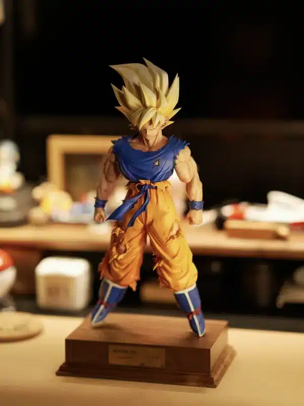 Dragon Ball Jie Ke Bang Studio Super Saiyan Son Goku Resin Statue 2