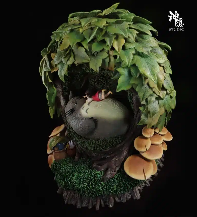 My Neighbor Totoro ShenYin Studio Totoro Rest In The Tree Hole Resin Statue