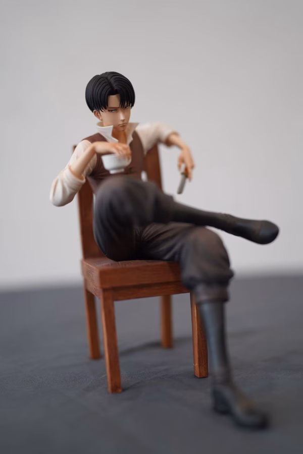 Attack on Titan Titan Studio Levi Sitting Resin Statue 5