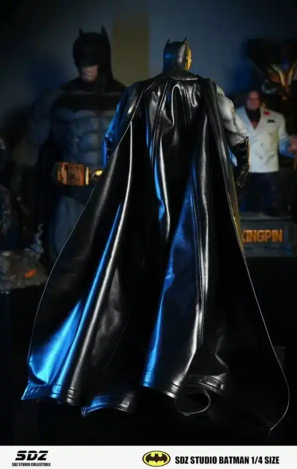 DC SDZ Studio Batman Resin Statue 4