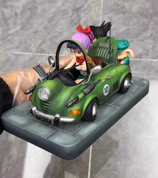 Dragon Ball Cell Studio Oolong Fixing the Car x Bulma Resin Statue 1 1
