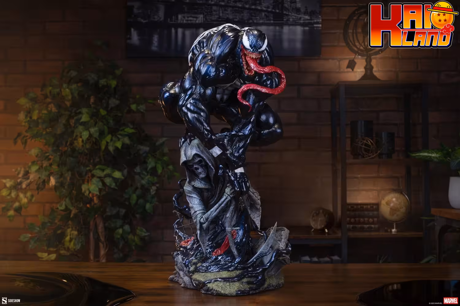 Marvel Sideshow Collectibles Venom Licensed Resin Statue