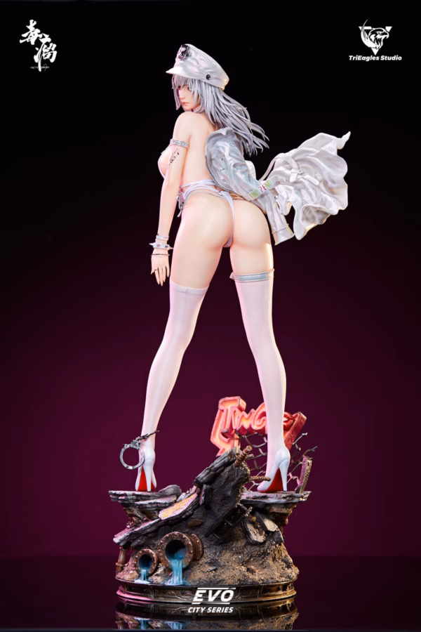 TriEagles Studio Blazing Tail Licensed Resin Statue 2