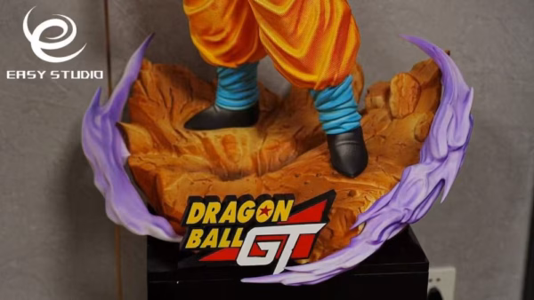 Dragon Ball Easy Studio SSJ4 Goku Resin Statue 3