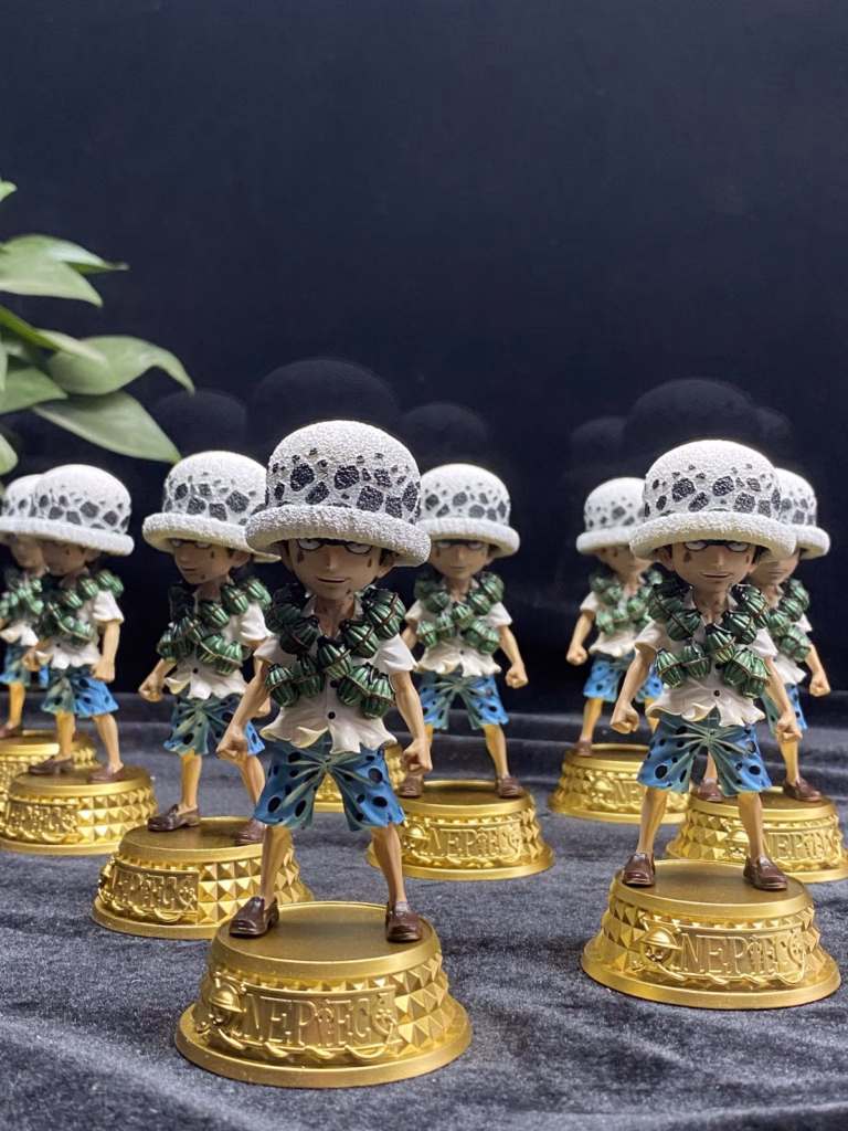 One Piece Monkey D Studio Kid Law Resin Statue