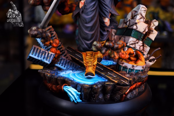 TDR Studio Future Trunks 7