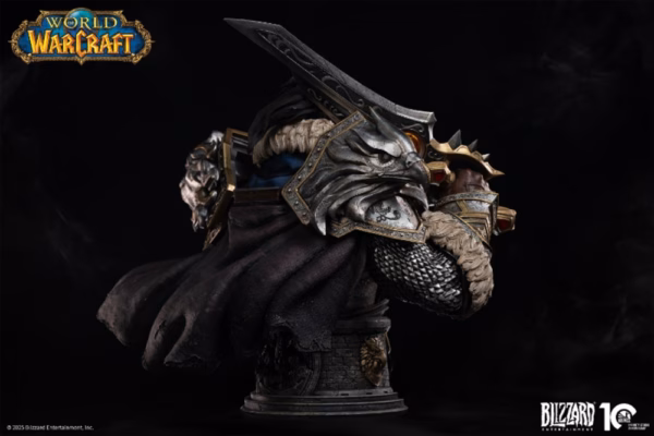 World of Warcraft Blizzard Varian Wrynn Bust Licensed Resin Statue 3