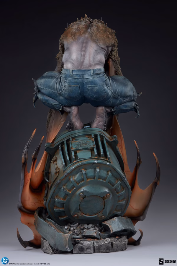 DC Comics Sideshow Collectibles Man Bat Premium Format Licensed Resin Statue 4