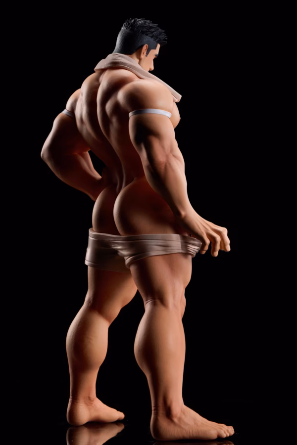 Gentleman Studio LuKe Resin Statue 2