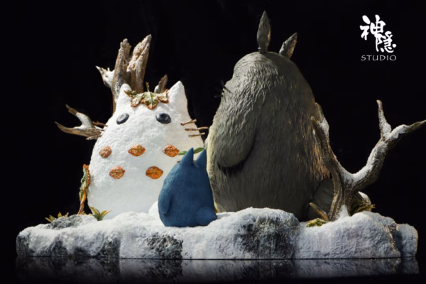 My Neighbor Totoro ShenYin Studio Totoro Play in The Snowfield Resin Statue 2