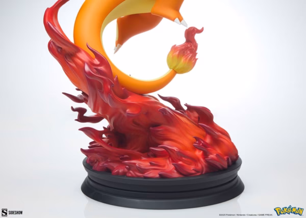 Pokemon Sideshow Collectibles Charizard Licensed Resin Statue 6