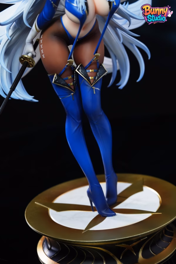 Azur Lane Bunny Studio x Dish Studio Police Uniform Shinano Resin Statue 4