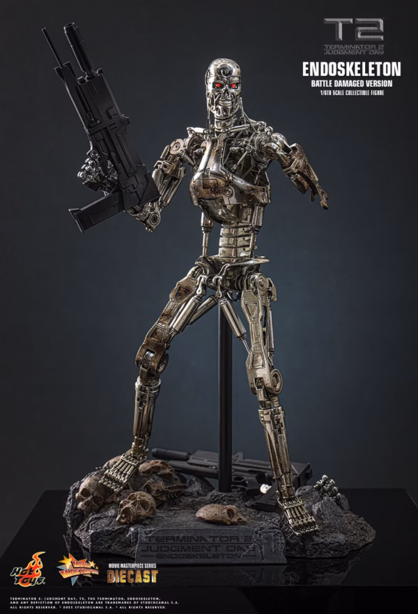 Terminator 2 Hot Toys Judgement Day Endoskeleton Battle Damage 3