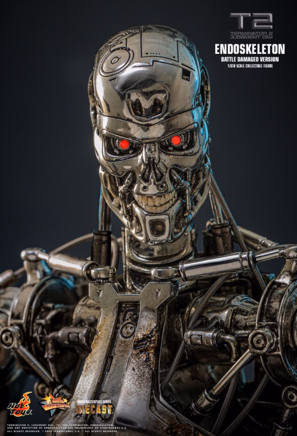 Terminator 2 Hot Toys Judgement Day Endoskeleton Battle Damage 4