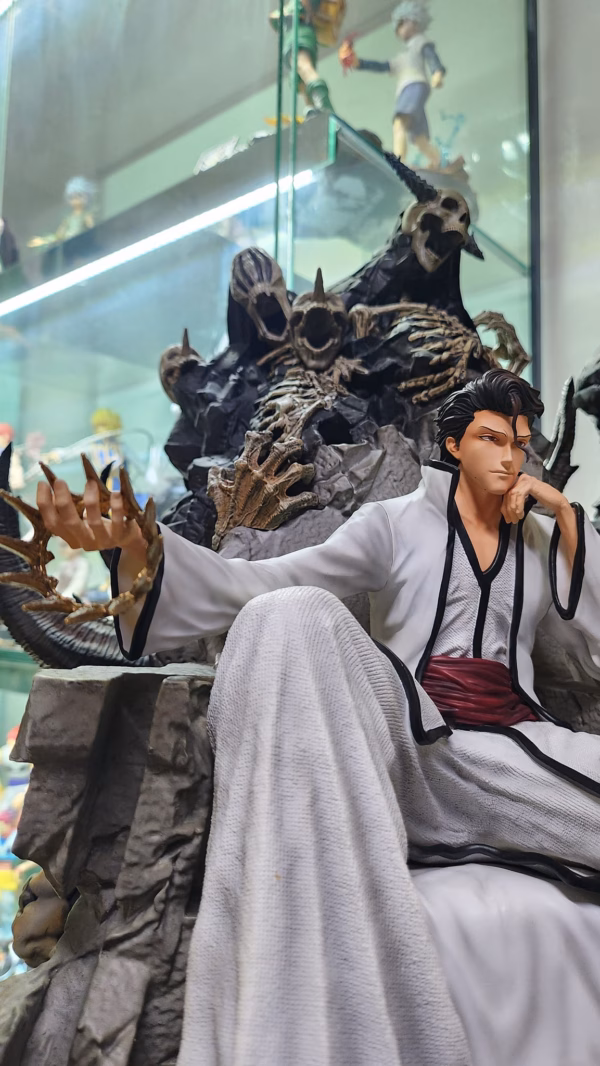 Bleach BlackWing Studio Death Aizen Sousuke Resin Statue 2