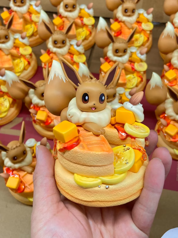 Pokemon HZ Studio Waffle Eevee Resin Statue 1