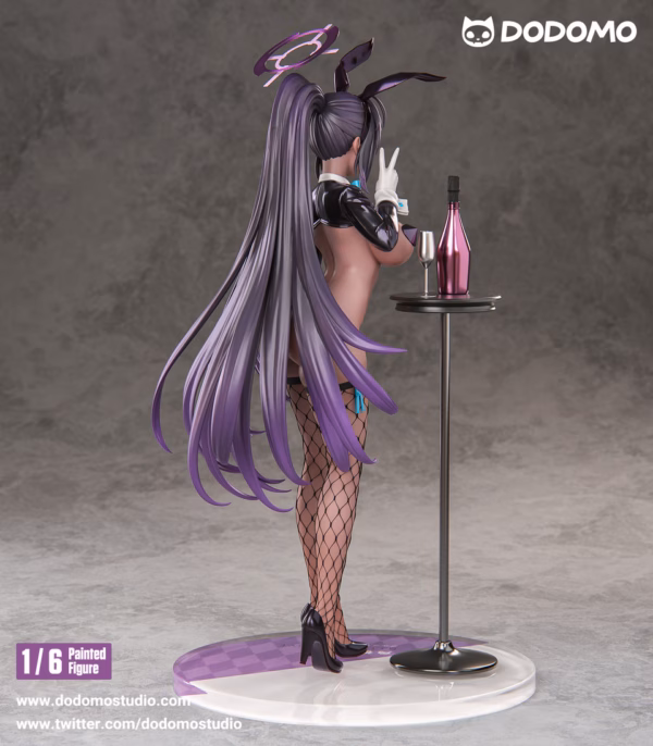 Blue Archive Dodomo Studio Karin Kakudate Stockings Reverse Bunny Girl Resin Statue 3