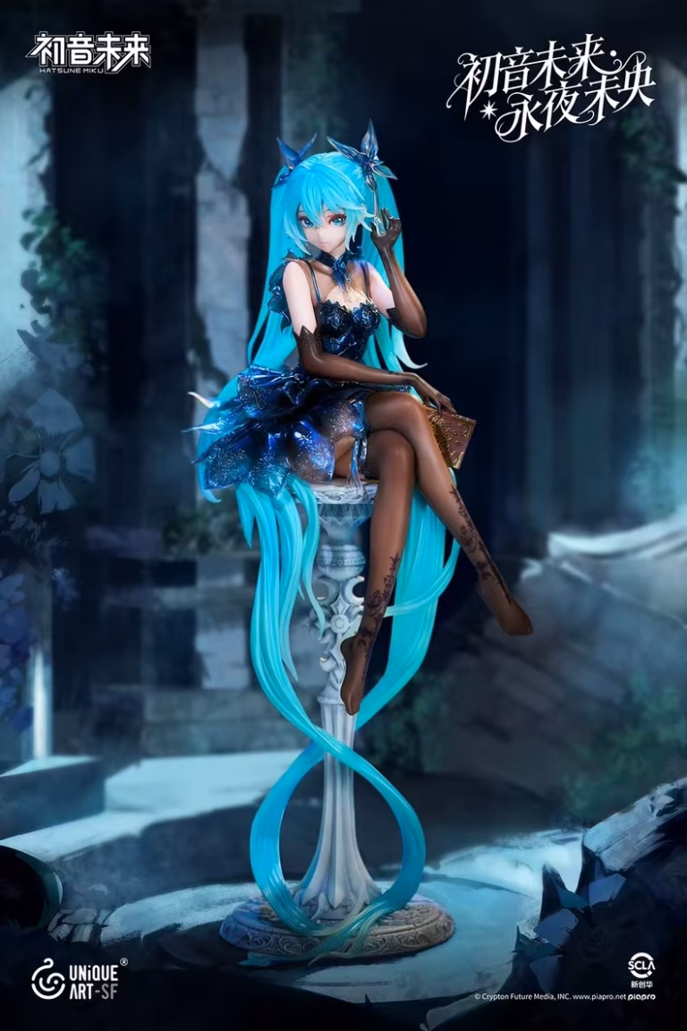 Vocaloid UNiQUE Art Studio Hatsune Miku Licensed PVC