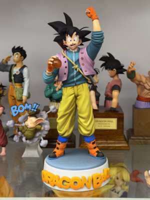 Dragon Ball SGJ Studio Goku Celebrates Resin Statue