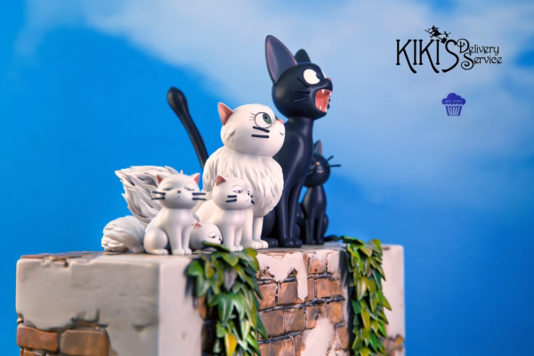 Kikis Delivery Service Cake Studio Jijis Family Resin Statue 4