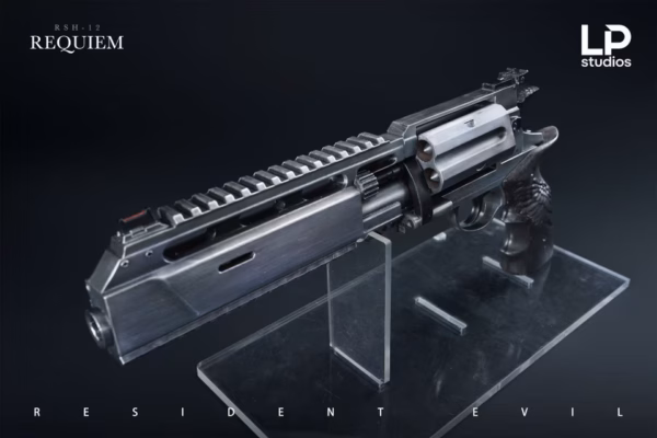 Resident Evil LP Studio Requiem X Tomahawk Resin Statue 3