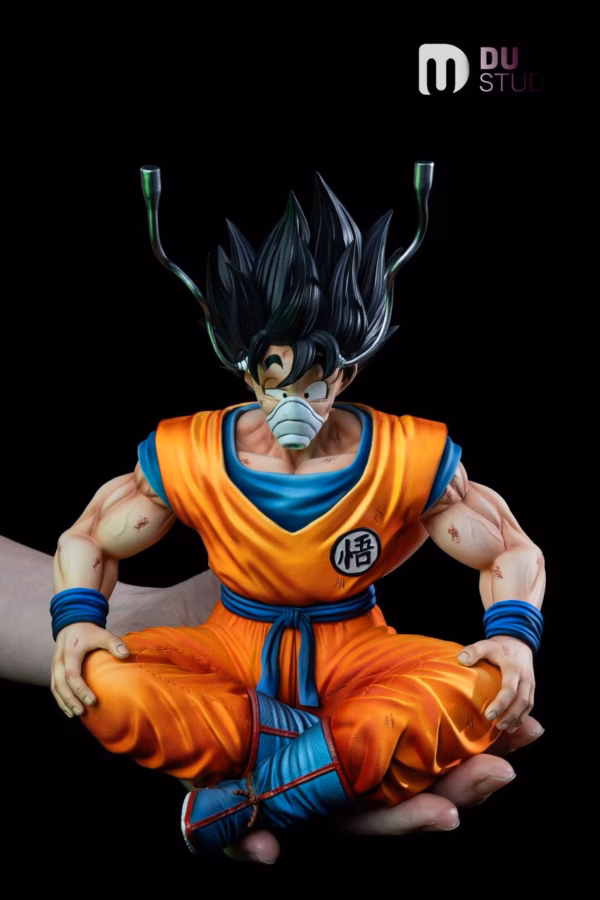 Dragon Ball DU Studio Goku Treatment Cabin Resin Statue 7